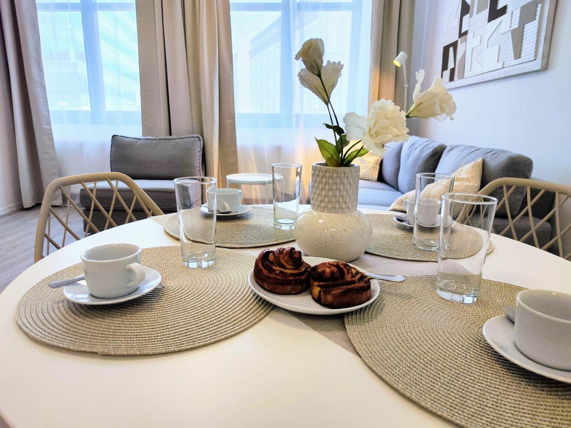 Cinnamon - Brand New - Presidential Garden - Air Conditioning - Free Parking Братислава Экстерьер фото